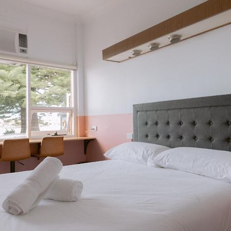 סוונסי Black Swan Waterfront Motel (Adults Only) מראה חיצוני תמונה