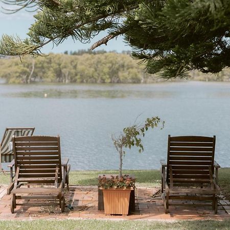 סוונסי Black Swan Waterfront Motel (Adults Only) מראה חיצוני תמונה