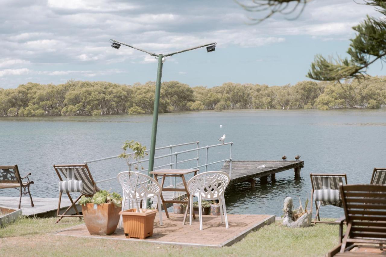 סוונסי Black Swan Waterfront Motel (Adults Only) מראה חיצוני תמונה