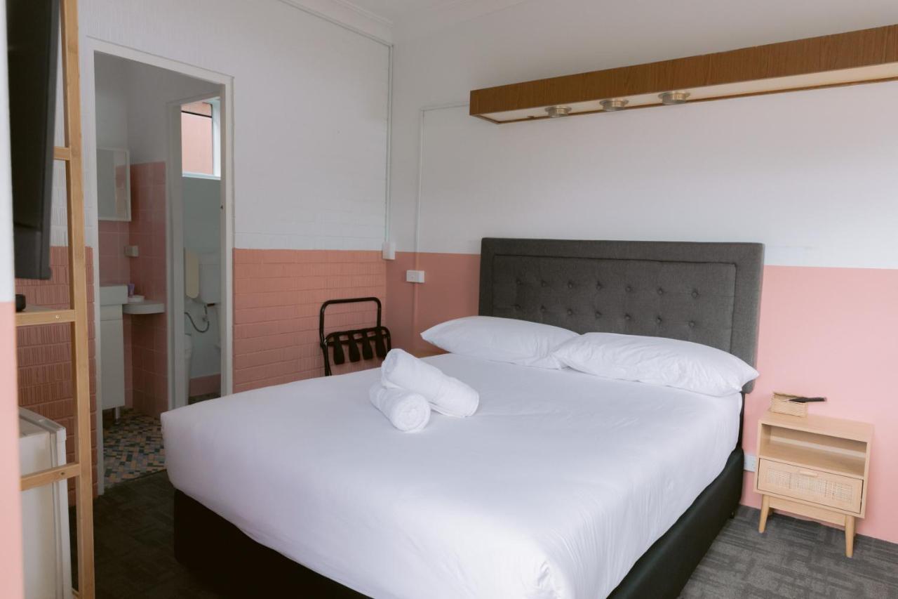 סוונסי Black Swan Waterfront Motel (Adults Only) מראה חיצוני תמונה