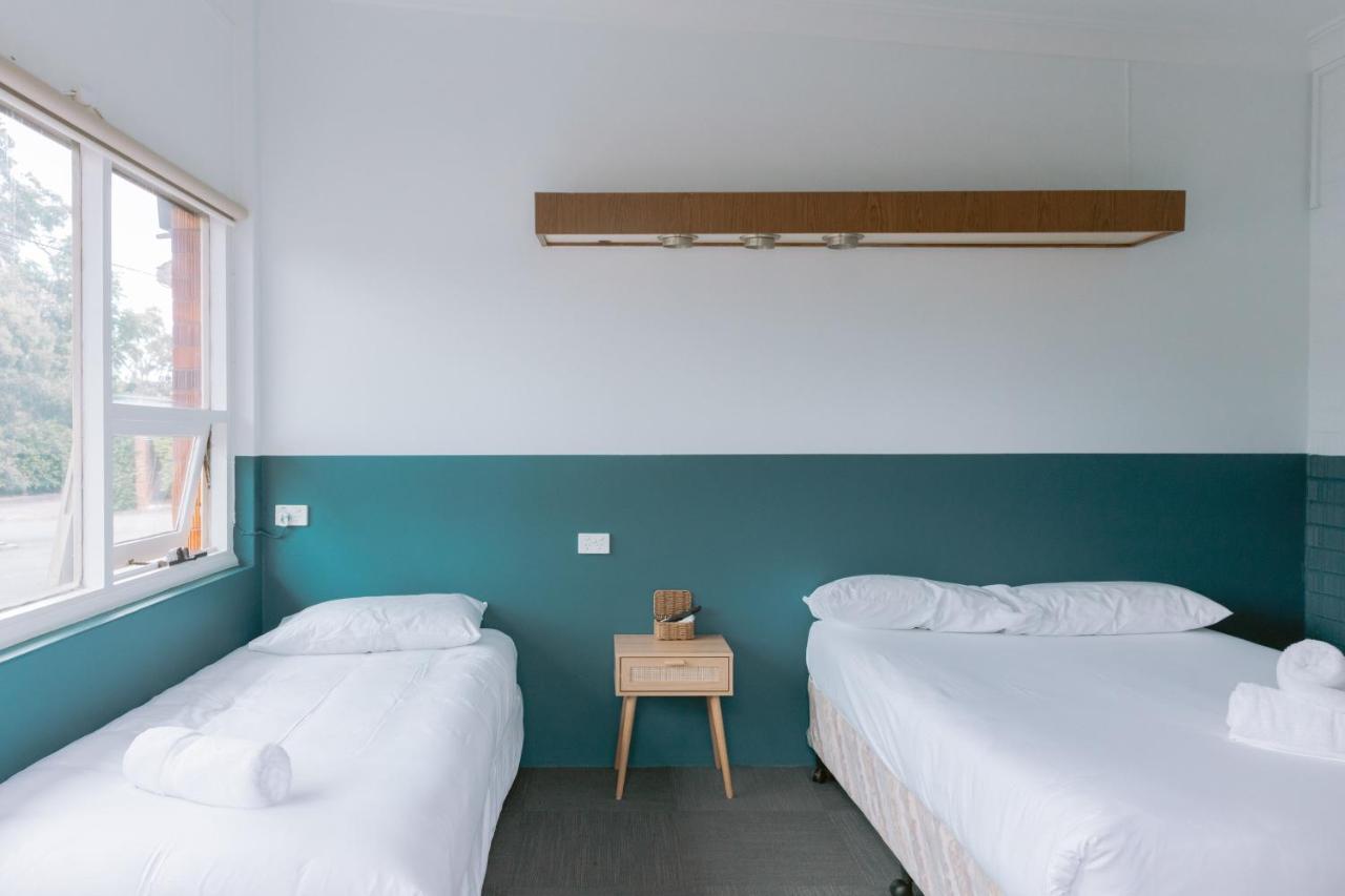 סוונסי Black Swan Waterfront Motel (Adults Only) מראה חיצוני תמונה