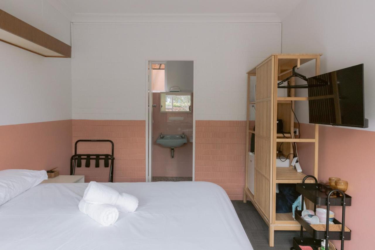 סוונסי Black Swan Waterfront Motel (Adults Only) מראה חיצוני תמונה