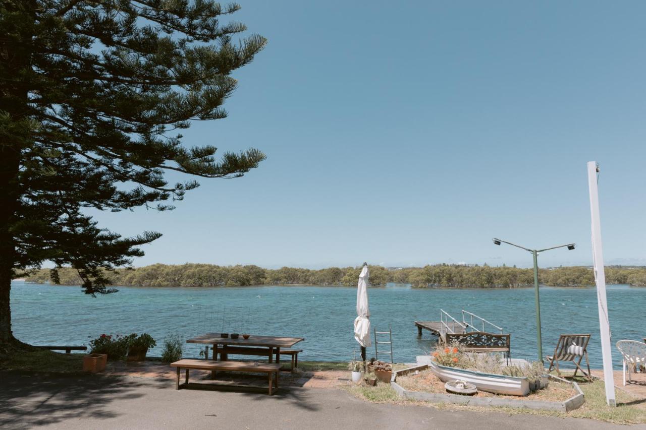 סוונסי Black Swan Waterfront Motel (Adults Only) מראה חיצוני תמונה